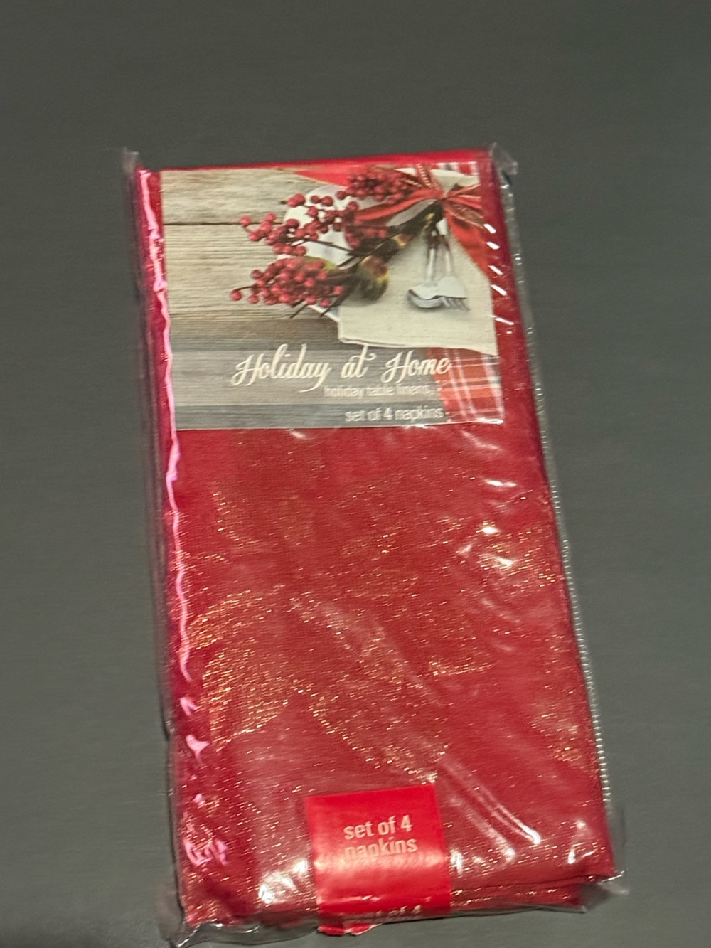 NIP Set Of 4 Red And 4 Green Christmas Napkins Vintage Holiday At Home